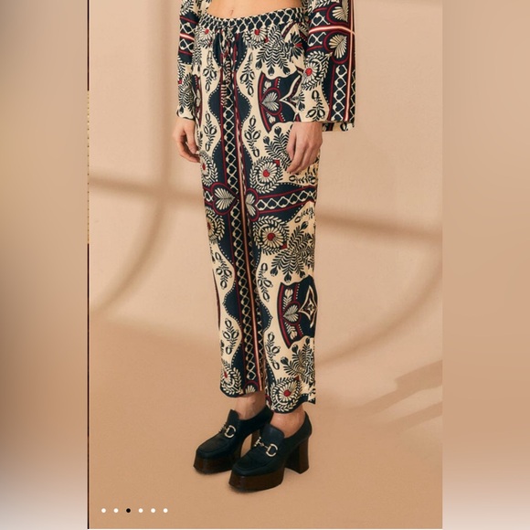 Farm Rio Black Passion Scarf Pants - Picture 4 of 10